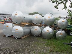 Wasserfass Fass 2000 Liter mit Holzkufen 1100 mm Durchmesser