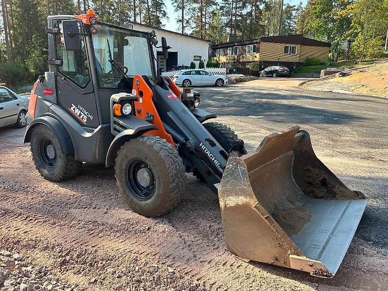 Hitachi ZW 75