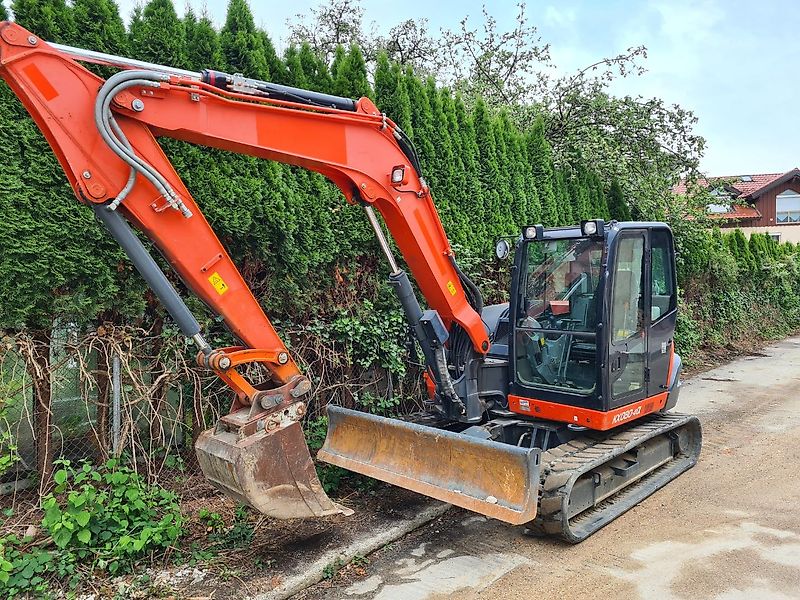 Kubota KX080-4 mit Gummiketten
