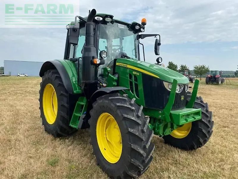 John Deere 6110m