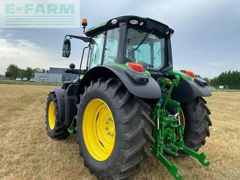 John Deere 6110m
