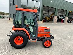 Kubota ST30 Compact Tractor (ST24350)