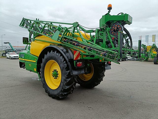 John Deere R962i