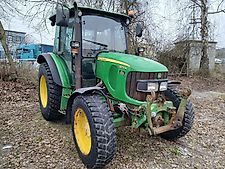John Deere 5070M
