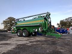 Conor 4000 Gallon Tanker With Over Hedge Boom
