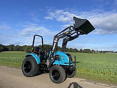 Knegt 404 4WD 40 PK compact tractor NIEUW met frontlader
