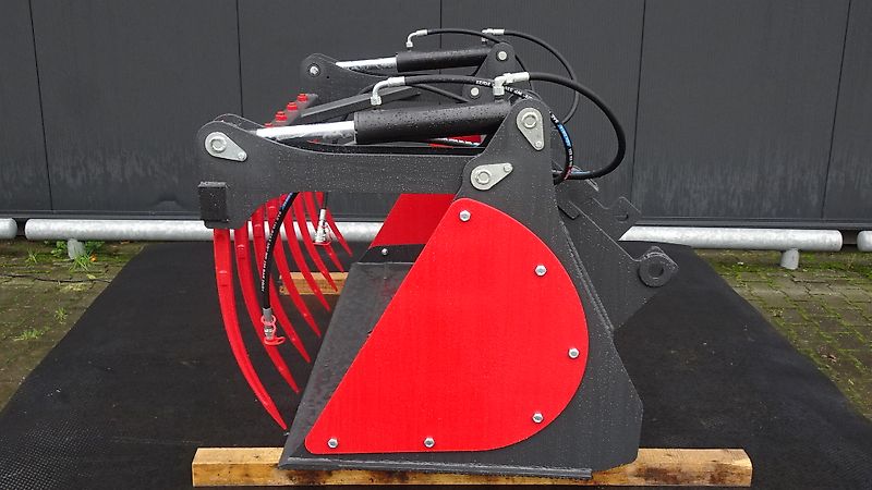 Hofstede Mestbak uitmestbak mest silage uitmest bak grijper vork klem model Giant of Weidemann aankoppeling