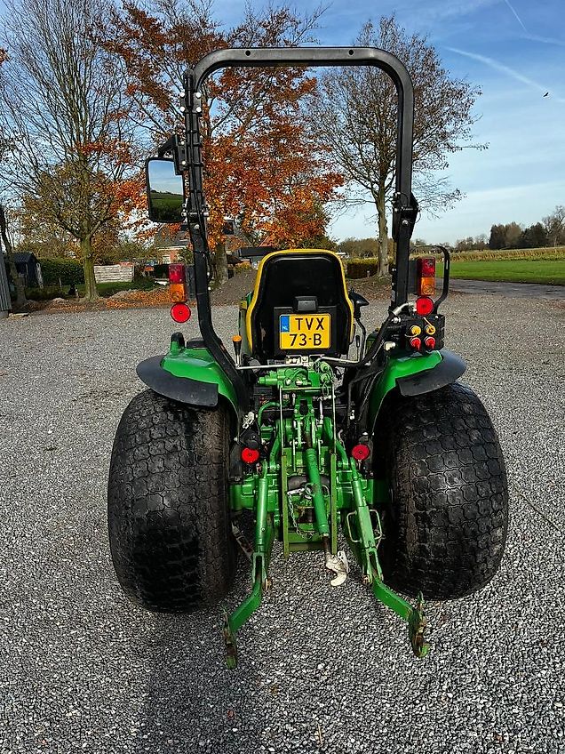 John Deere 3045r