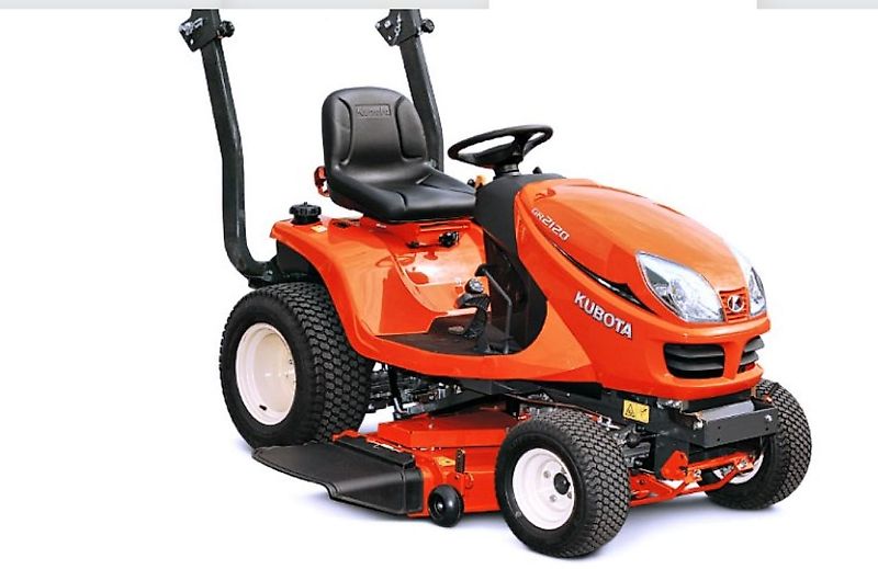 Kubota GR 2120 S ALLRAD SEITENAUSWURF