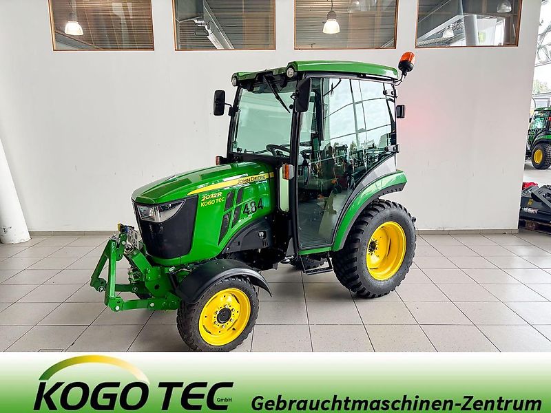 John Deere 2032R