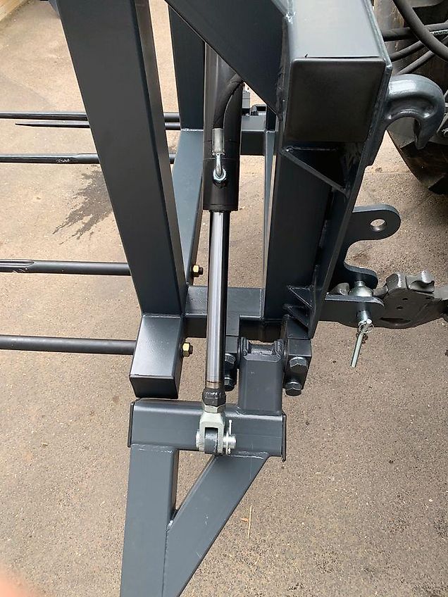 Metall-Bau DUO Ballengabel für Rundballentransport - Vorführer