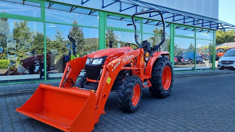 Kubota L1-382 H Frontlader