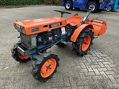 Kubota B6000