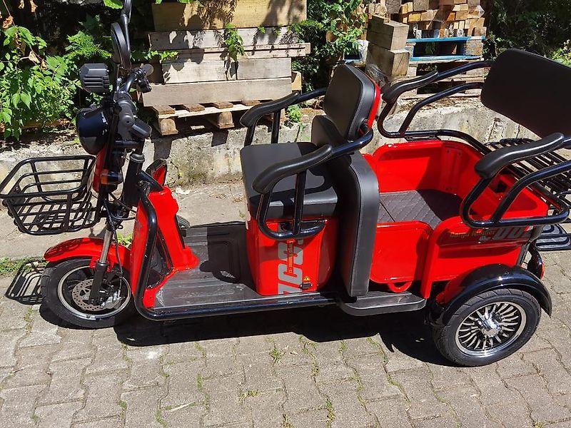 Seniorenmobil 2 Sitzer mit Ladeaum 25 km /h NEU
