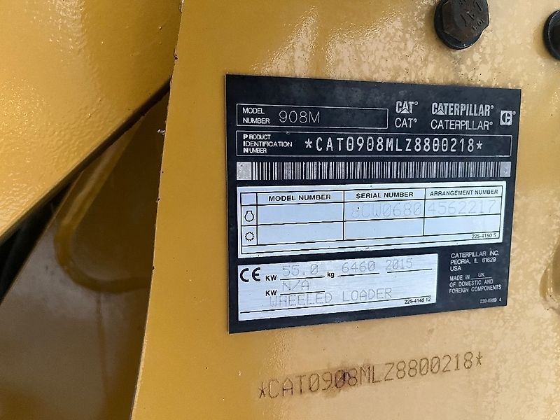 Caterpillar 908 / Zoom Aura, Rasvari