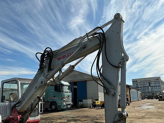 Takeuchi TB175