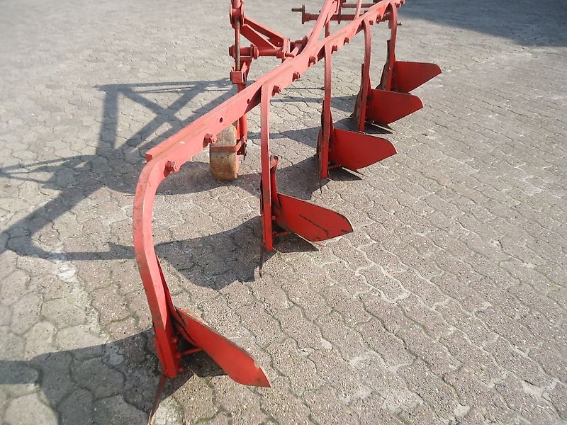 Niemeyer Schälpflug Landmann Type S-150