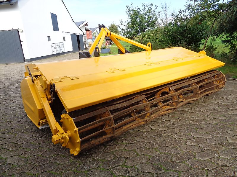 Bomford Bomford DYNA DRIVE 300cm Arbeitsbreite mit Pakerwalze sowie als Option Pneumatikstreuer zur Einsaat von zb. Zwischenfrüchten