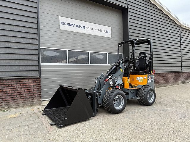 Giant G1200 minishovel / kniklader NIEUW €400 LEASE