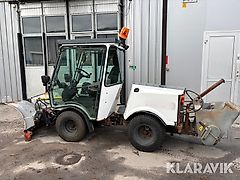Redskapsbärare Belos Trans Pro 54 med Vikplog och Sandspridare