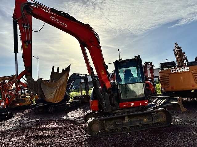 Kubota KX 080