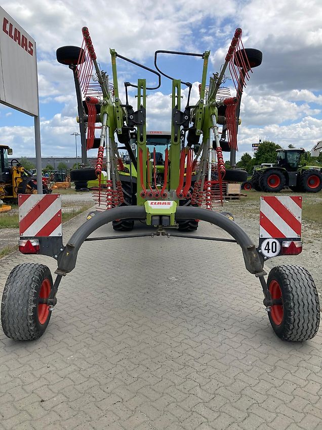 Claas Liner 2700 Trend