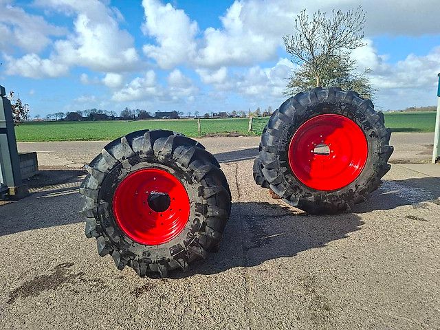 Michelin 16.9R24 & 18.4R38 AgriBIB
