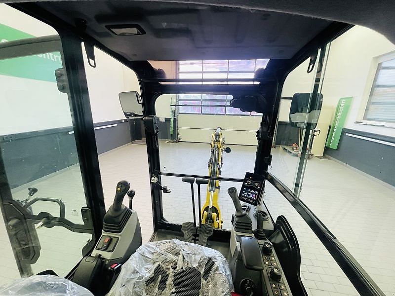 Caterpillar 302CR-05A