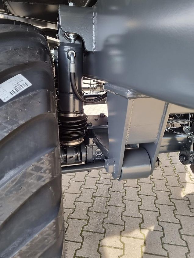 Lametec Muldenkipper TMK24