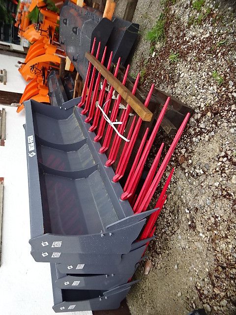 H LM  Euro- Frontladergabel - Dunggabel - 1,2 bis 2,4 Meter Breite- 1,2 M -1,5 M -1,8 M -2 M -2,2 M -2,4- Meter Dunggabeln 1,2 bis 2,4 Meter Euro Schnellwechselanbau