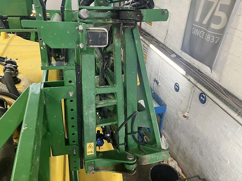 John Deere R962I ANHÄNGEFELDSPRITZE