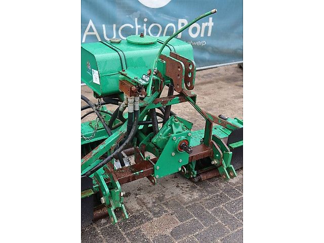 Ransomes Mounted 214 Verticut