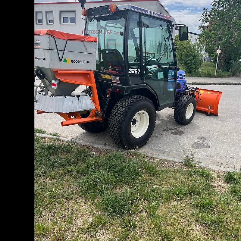 Iseki TM 3267 + ES2-150K + XTB140