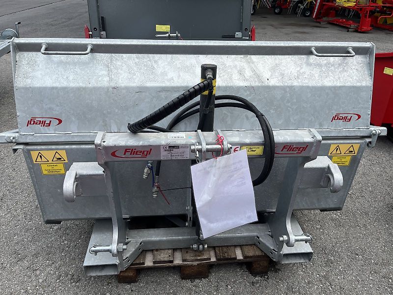 Fliegl Hydr. Heck- und Hochkippschaufel 1,5m