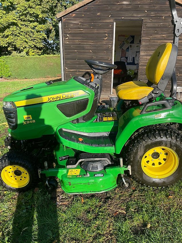 John Deere X948 + 54"