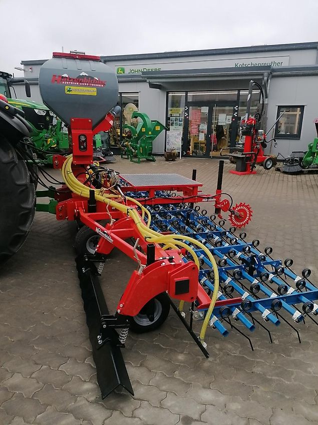 Hatzenbichler 6 m mit Saatgerät