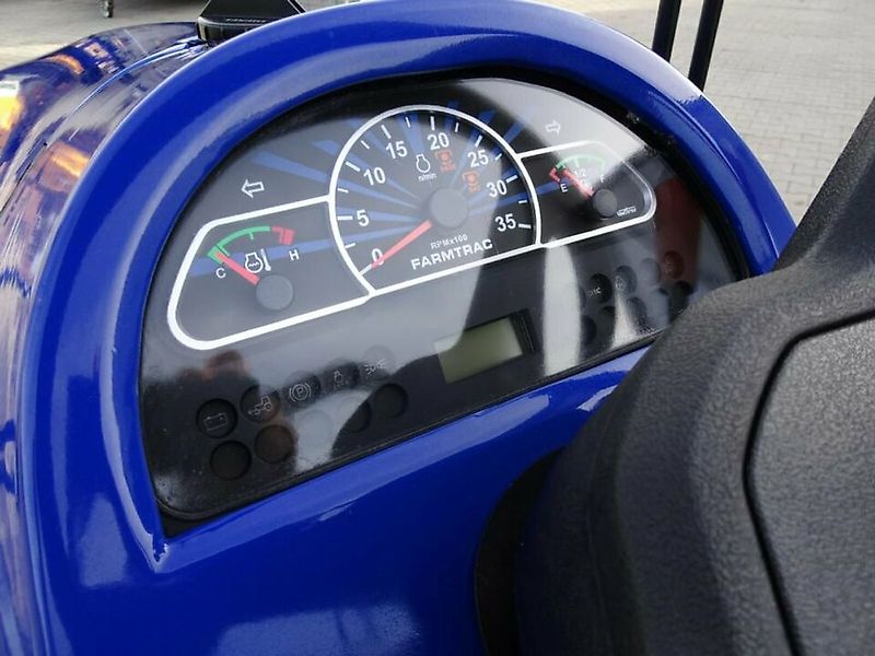 Farmtrac Farmtrac 26 26PS Frontlader Traktor Schlepper Mitsubushi NEU