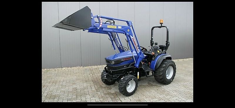 Farmtrac Farmtrac 22 22PS Frontlader Traktor Schlepper NEU Allrad Kubota