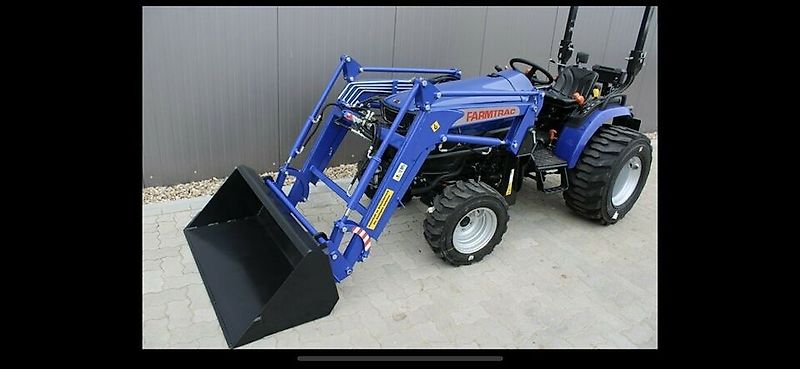 Farmtrac Farmtrac 22 22PS Frontlader Traktor Schlepper NEU Allrad Kubota