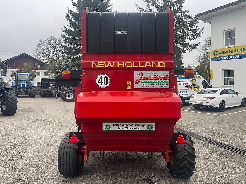 New Holland 658