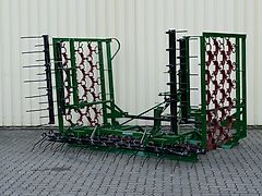 Düvelsdorf Striegelfeld Grünlandegge 6 m