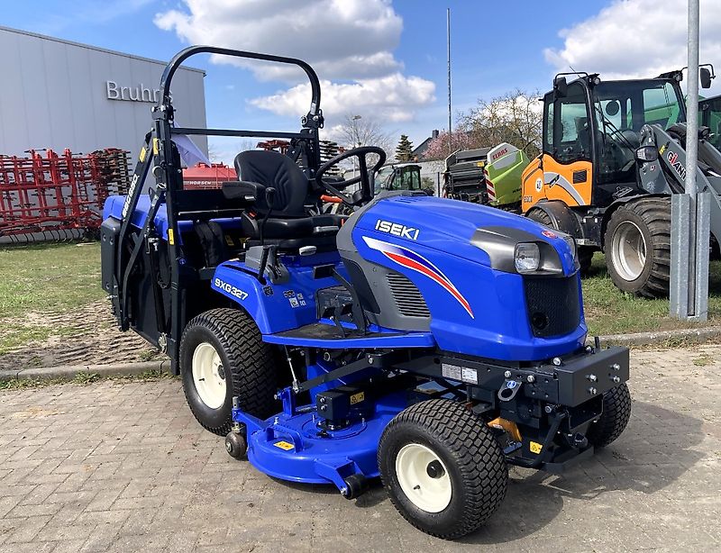 Iseki SXG 327 NEU Diesel-Rasentraktor-Hochentleerung