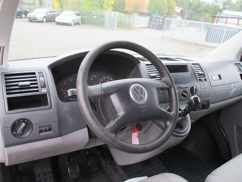 VW Volkswagen T5 Kombi LR / 9-Sitzer Bus