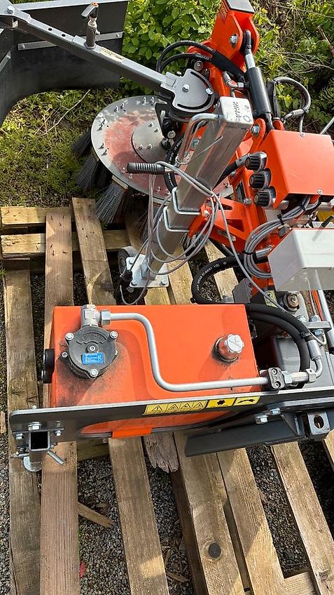 Kersten Wildkrautbürste