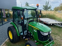 John Deere 3046 R