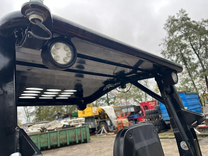 Giant G 2500HD wiellader shovel knikshovel gebruikt