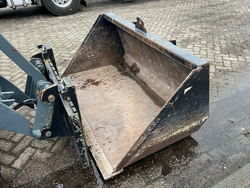 Giant G 2500HD wiellader shovel knikshovel gebruikt