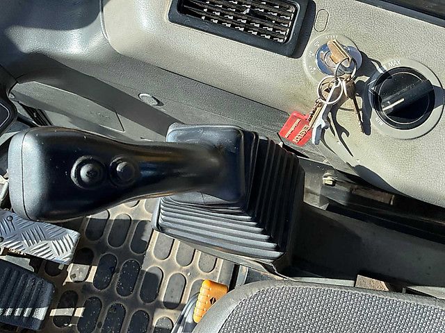 Komatsu Active PC240LC