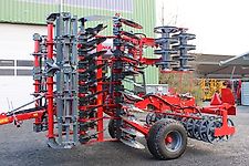 Unia Ares XM 6 Kurzscheibenegge 560 mm Scheibe 400 mm Messerwalze