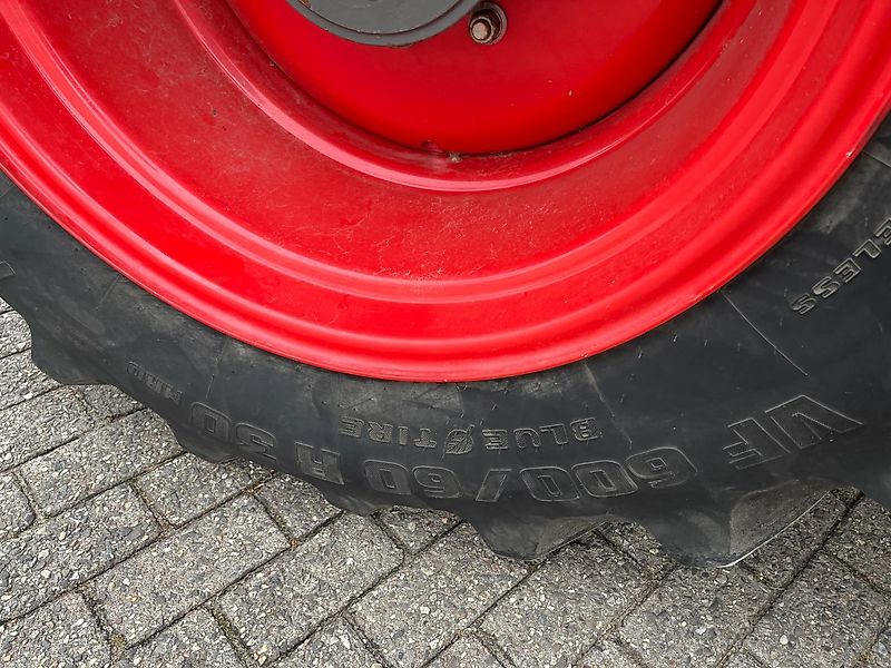 Fendt 724 S4 Profi Plus